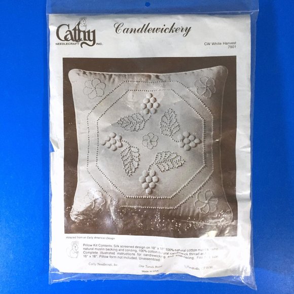 Cathy Needlecraft CW White Harvest Candlewick Pillow Kit #7801 16" Square - Picture 1 of 4